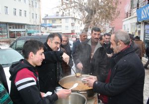 Belediyeler aşurede yarıştı